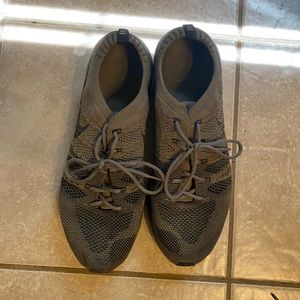 Men’s Nike fly knit runner shoes